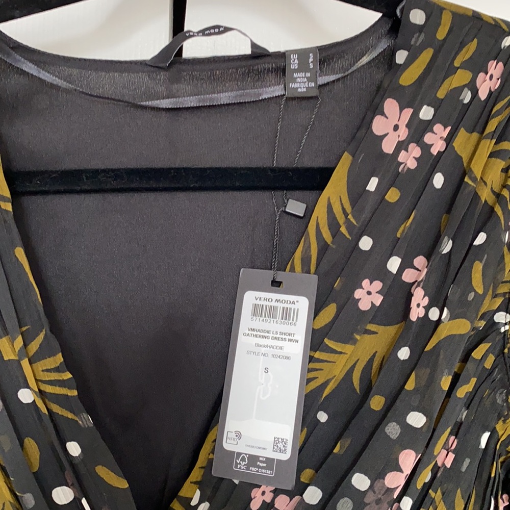 Vero Moda Jeanne Mini Dress - Picture 4 of 4
